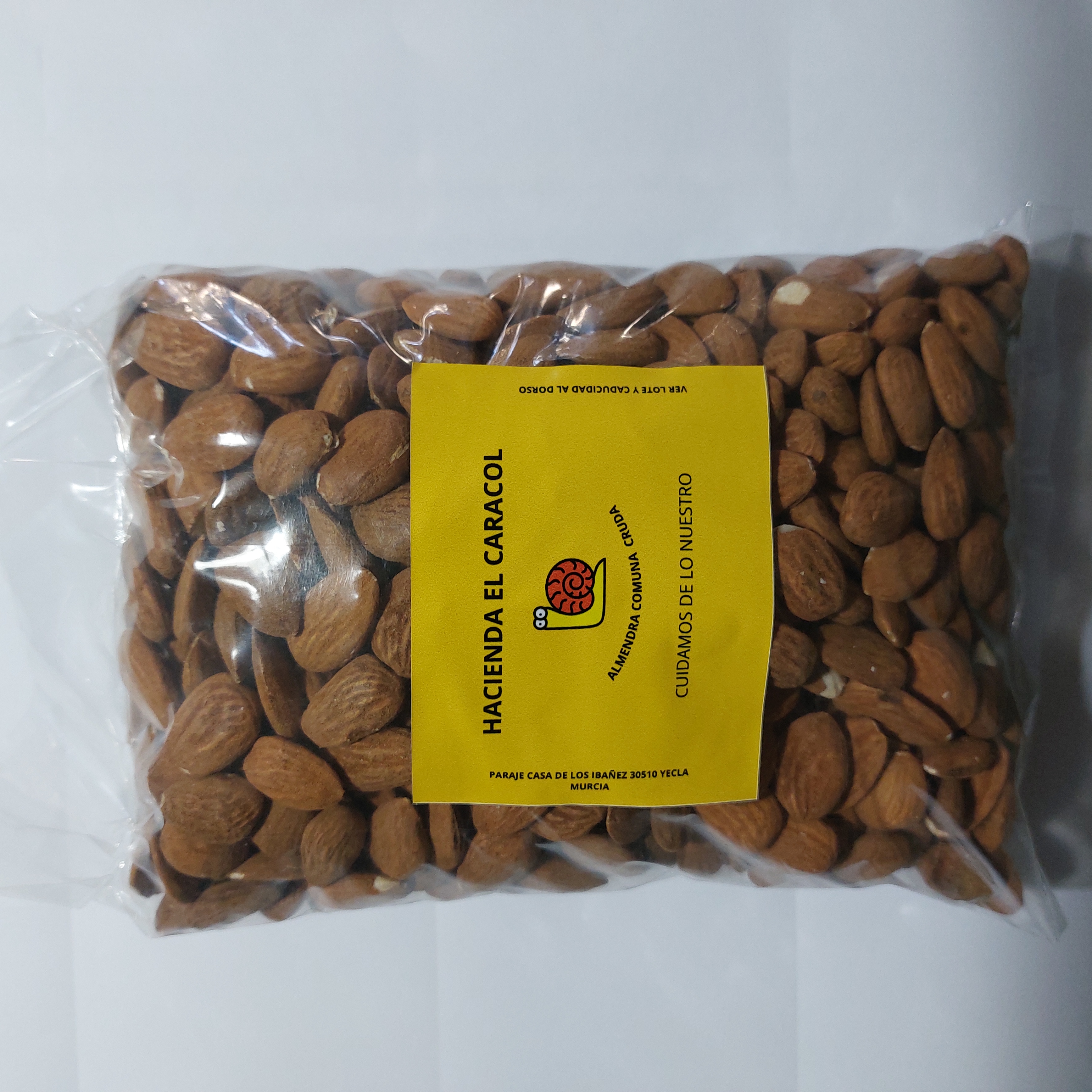 Communal Almond bag 400 grams